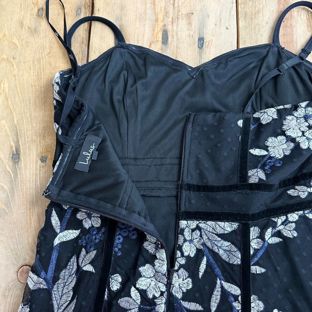 Lulus Black Floral Embroidered Midi Dress L Silver Tulle Bottom Stunning - Picture 12 of 13